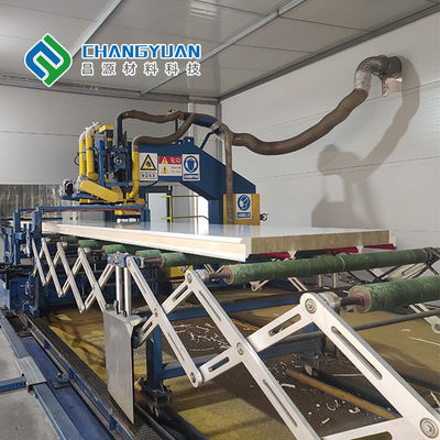 Custom Length PU Sandwich Roof Panel Corrosion Resist With Sound Insulation