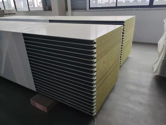 Anti Corrosion PU Sandwich Wall Panel 50/75/100/150/200mm Thickness Various Options