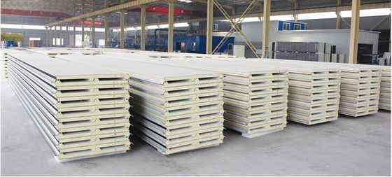 Customizable 100mm Pu Sandwich Roof Panel Superior Heat And Sound Insulation