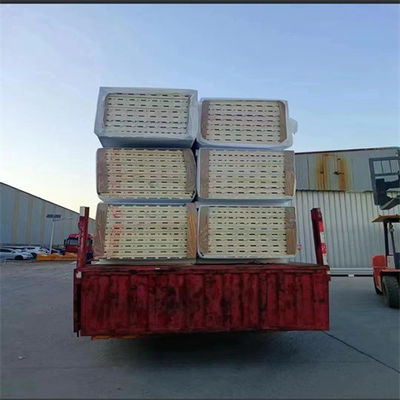 Polyurethane Sandwich Roof Panel For Sound Insulation And Waterproofing