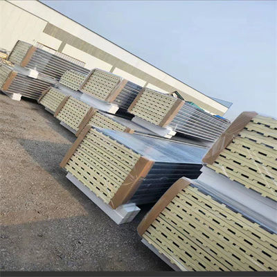 Customizable PU Sandwich Roof Panel For Sustainable And Fireproof Buildings