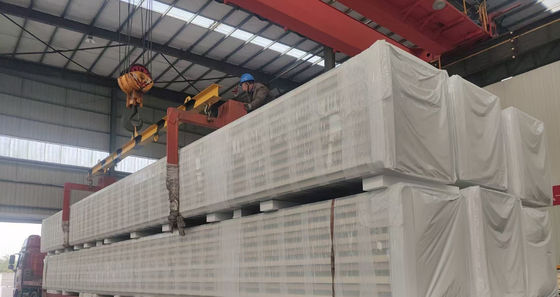 Pre Engineered Sandwich Wall Panel With Color Coated Steel Board