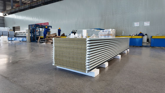Superior 75mm Decorative PU Sandwich Panel With Rock Wool Insulation Properties