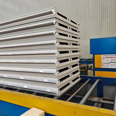 Customizable and Waterproof Polyurethane Sandwich Panel for Your Project Demands