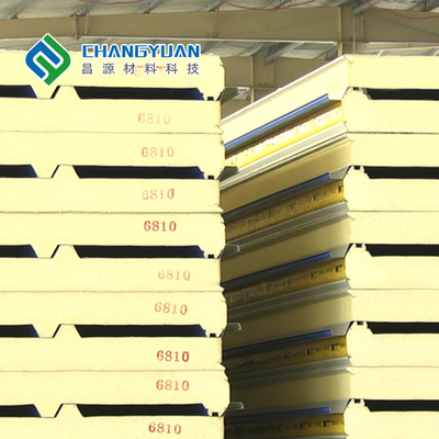 PU / PIR Sandwich Wall Panel Perfect Solution For Maintaining Heat In Building