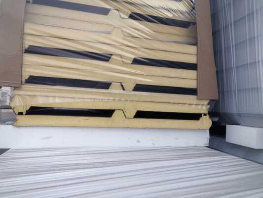 PIR Roof Panels with Polyisocyanurate Foam Core Class B Fire Resistance, and Corrosion Resistant Properties